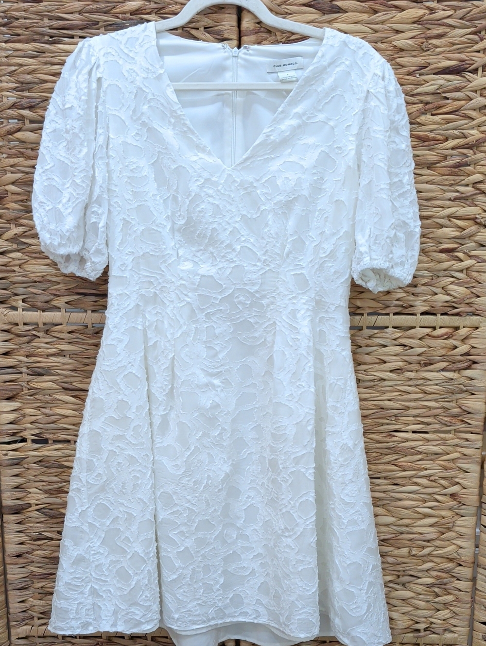 Club Monaco White V-Neck Puff-Sleeve Dress Size 6